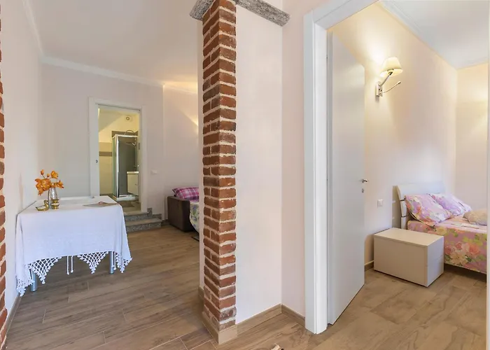 Little Mermaid Of - Happy Stresa